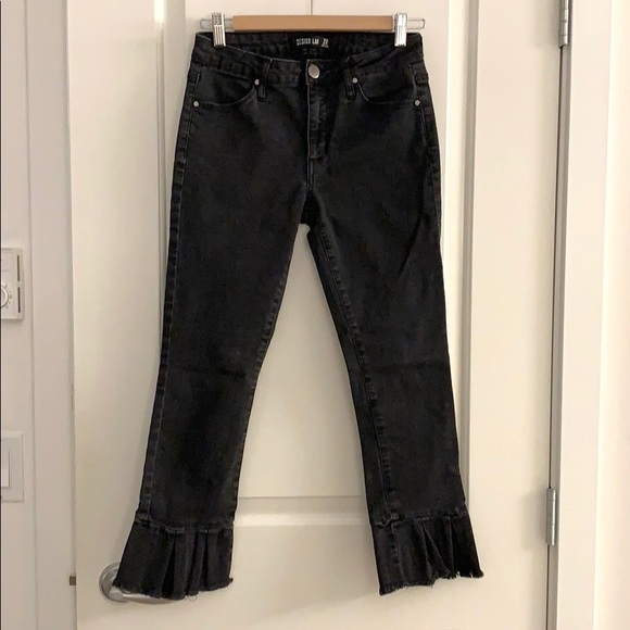 Design Lab Lord & Taylor Black Crop Ruffle Jeans - Picture 4 of 13